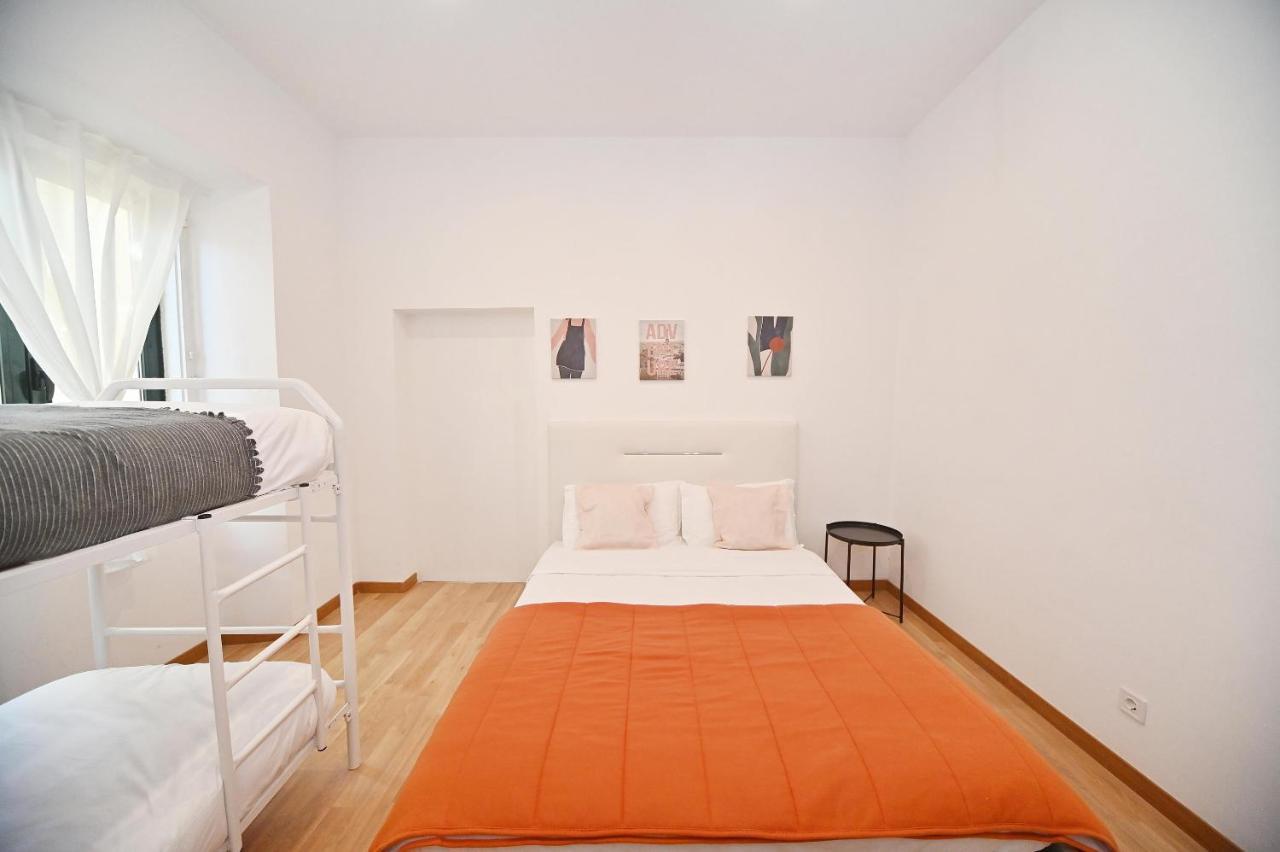 7 Requinte Hostel ลิสบอน ภายนอก รูปภาพ